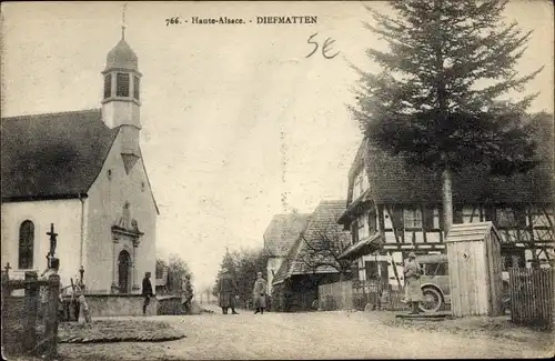 Ak Diefmatten Elsass Haut Rhin, Église, Straßenpartie, Soldaten