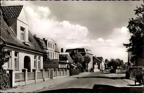 Ak Kellenhusen an der Ostsee, Strassenansicht, Café