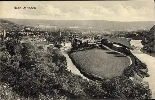 Ak Hann. Münden in Niedersachsen, Panorama vom Ort, Talblick, Weserpartie, Brücke