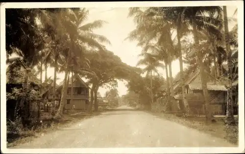Foto Ak Iloilo Philippinen, Straßenpartie, Palmen