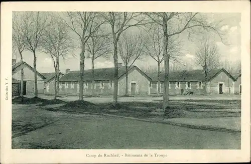 Ak Ruchard Indre et Loire, Camp, Batiments de la Troupe