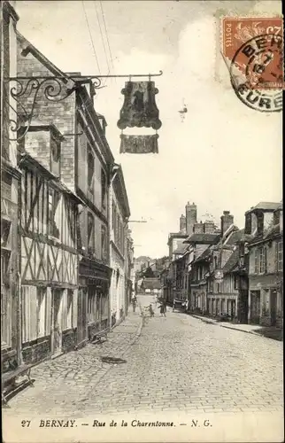 Ak Bernay Eure, Rue de la Carentonne