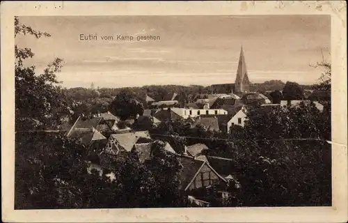 Ak Eutin in Ostholstein, Totalansicht vom Ort, Kirche, Blick vom Kamp