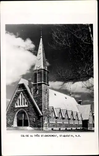 Foto Ak Saint Quentin New Brunswick Kanada, Eglise du Très St. Sacrement
