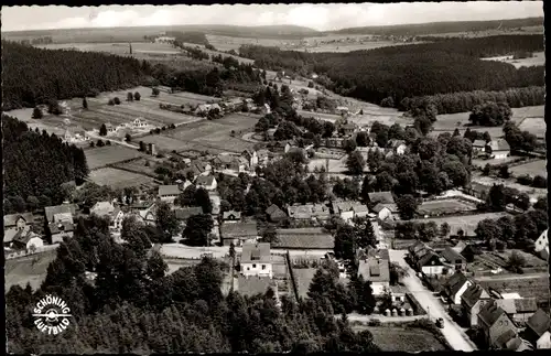 Ak Neuhaus im Solling Holzminden, Gesamtansicht, Fliegeraufnahme