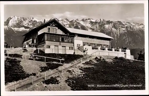 Ak Garmisch Partenkirchen in Oberbayern, Wankhaus gegen den Karwendel