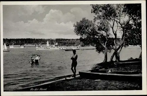 Ak Partie an der Havel, Schiffe, Badegäste