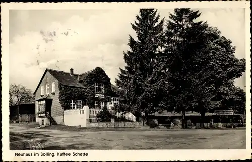 Ak Neuhaus im Solling Holzminden, Kaffee Schatte, Totalansicht, Garten, Bäume