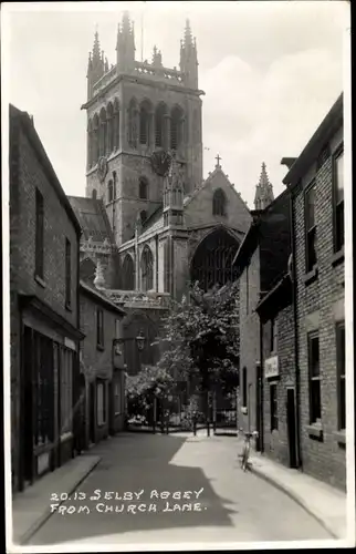 Ak Selby Yorkshire and the Humber, Abbey from Church Lane