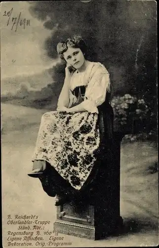 Ak H. Reichardts Oberländer Truppe, Regensburg, Frau in Tracht