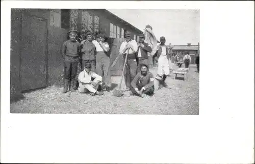 Ak Erfurt in Thüringen, Kriegsgefangenenlager, Russen