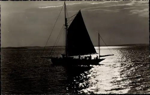 Ak Segelboot auf der Nordsee, Abendstimmung