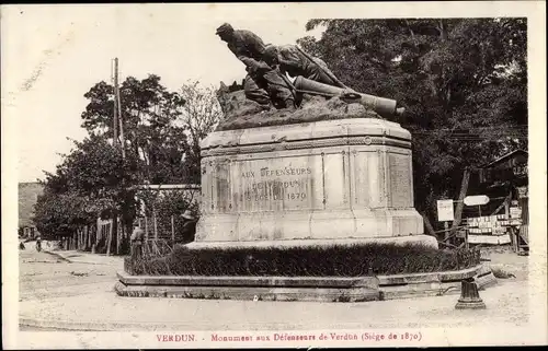 Ak Verdun Lothringen Meuse, Monument aux Défenseurs, Kriegerdenkmal