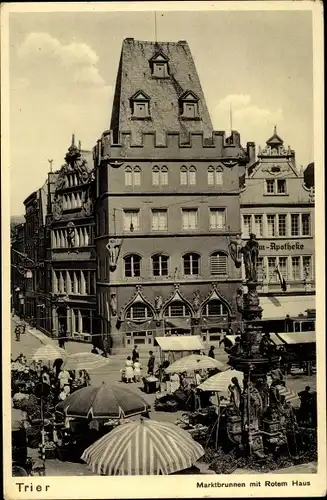 Ak Trier in Rheinland Pfalz, Marktbrunnen m. Rotem Haus