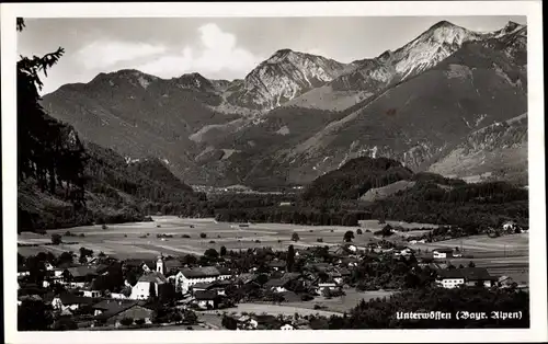 Ak Unterwössen in Oberbayern, Ort mit Gebirge