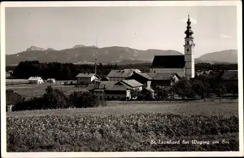Foto Ak St. Leonhard Wonneberg Bayern, Blick zur Kirche im Ort