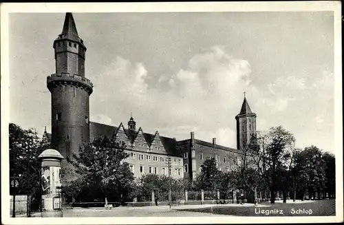 Ak Legnica Liegnitz Schlesien, Schloss, Litfaßsäule