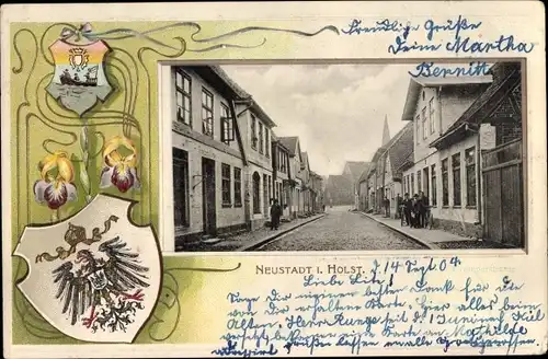 Präge Passepartout Wappen Ak Neustadt in Holstein, Kremperstraße, Durchblick, Passanten