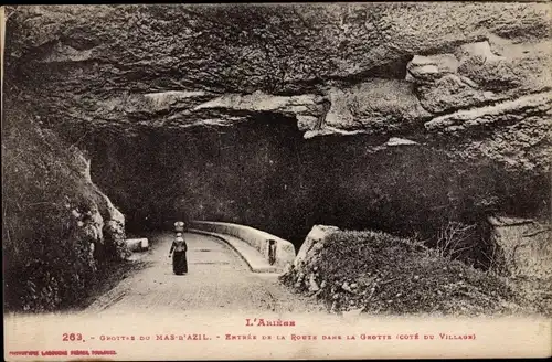 Ak L'Ariege, Grottes du Mas d'Azul, Route dans la Grotte