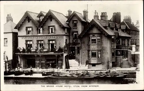 Ak Eton South East England, The Bridge House Hotel seen from Windsor