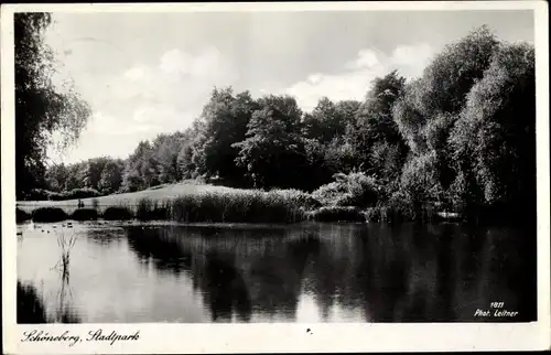 Ak Berlin Schöneberg, Stadtpark, Uferpartie