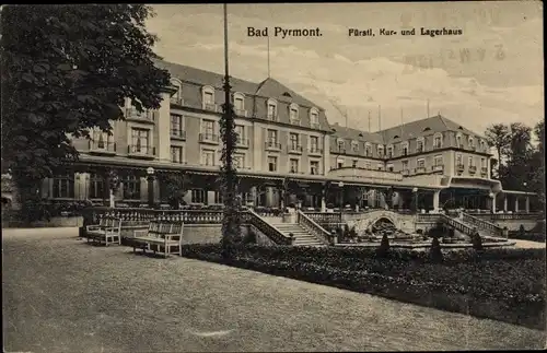 Ak Bad Pyrmont in Niedersachsen, Fürstliches Kur und Lagerhaus