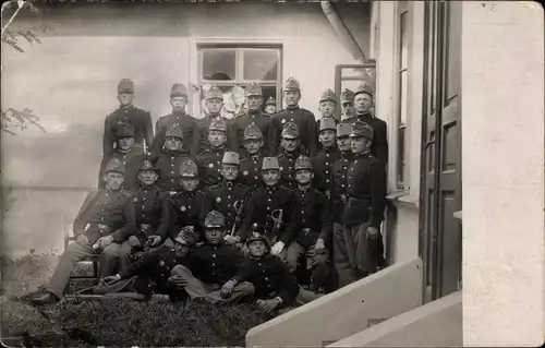 Foto Ak Kuk Soldaten in Uniformen, Gebirgsjägermützen, I. WK