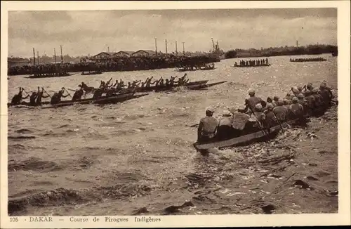 Ak Dakar Senegal, Course de Pirogues Indigenes, Afrikaner in Booten