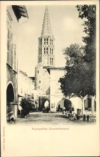 Ak Nègrepelisse Tarn et Garonne, Blick zur Kirche, Café