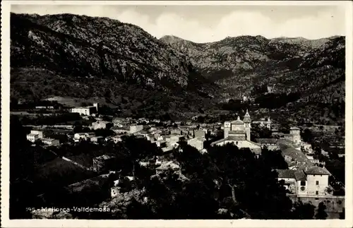 Ak Valldemossa Mallorca Balearische Inseln, Panoramaansicht von Ortschaft und Umgebung