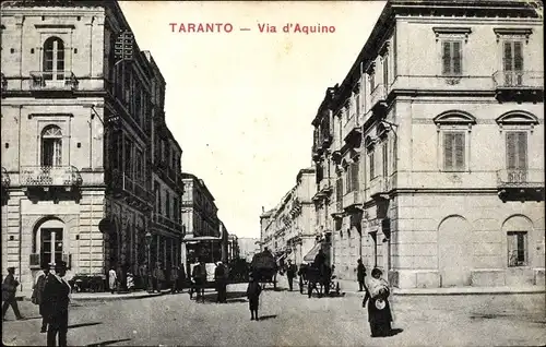 Ak Tarent Taranto Puglia, Via d'Aquino, Pferdewagen