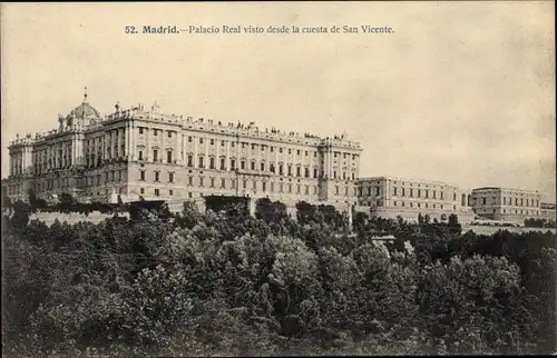 Ak Madrid Spanien, Palacio Real visto desde la cuesta de San Vicente