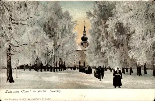 Ak Leksand Schweden, Church in Winter, Kirchgang, Anwohner