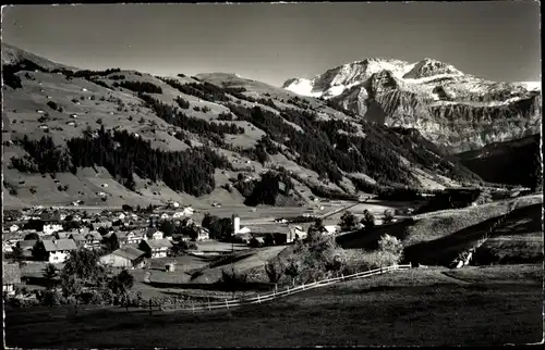 Ak Lenk Kt. Bern Schweiz, Panorama vom Ort und Wildstrubel