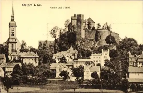 Ak Stolpen in Sachsen, Blick auf die Kirche und Schloss, Stadtansicht