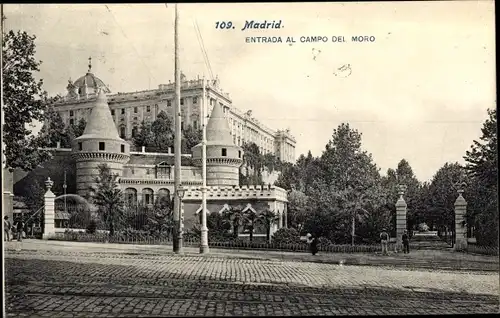 Ak Madrid Spanien, Entrada al Campo del Moro