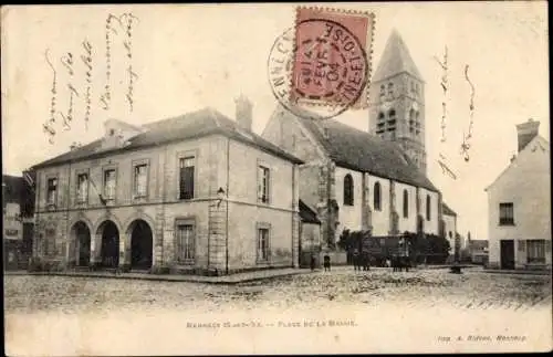 Ak Mennecy Essonne, Place de la Mairie, eglise