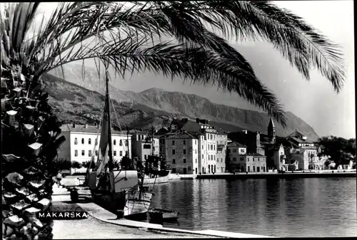 Ak Makarska Kroatien, Hafen, Stadtpanorama