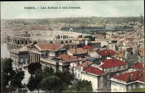 Ak Nîmes Gard, Les Arènes à vol d'oiseau