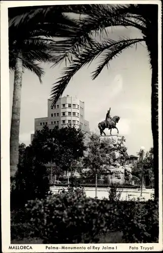 Ak Palma de Mallorca Balearische Inseln Spanien, Monumento al Rey Jaime I, edificio, palmeras