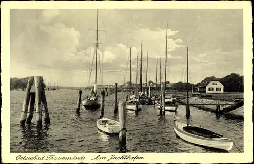 Ak Travemünde Lübeck Schleswig Holstein, Am Jachthafen, Segelboote