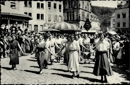 Ak Echternach Luxemburg, Petite Suisse Luxembourgeoise, Procession dansante