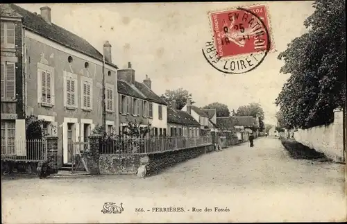 Ak Ferrieres Loiret, Rue des Fosses