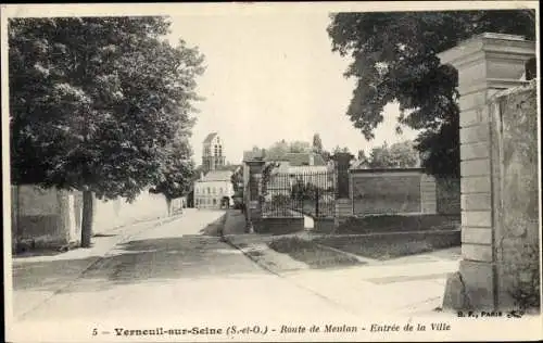 Ak Verneuil sur Seine Yvelines, Route de Meulan, Entrée de la Ville