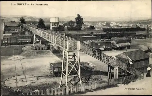 Ak Brive la Gaillarde Corrèze, La Passerelle