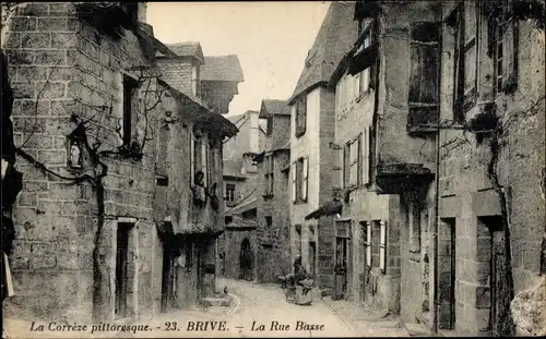 Ak Brive la Gaillarde Corrèze, La Rue Basse