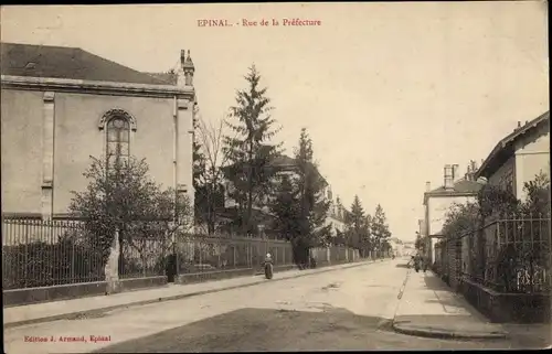 Ak Épinal Lothringen Vosges, Rue de la Prefecture, Straßenpartie