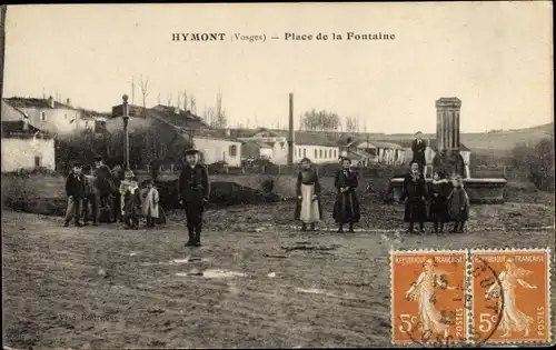 Ak Hymont Lothringen Vosges, Place de la Fontaine, Kinder, Brunnen