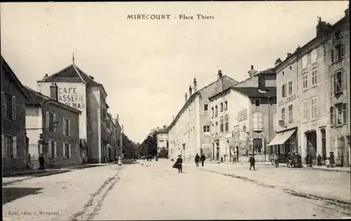 Ak Mirecourt Lothringen Vosges, Place Thiers, Cafe, Straßenpartie