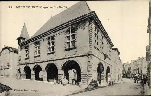 Ak Mirecourt Lothringen Vosges, Les Halles, Straßenpartie, Geschäfte